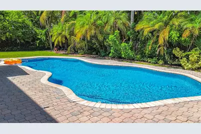 1673  Victoria Pointe Cir, Weston, FL 33327 - Photo 68