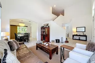 1673 Victoria Pointe Cir, Weston, FL 33327 - Photo 14