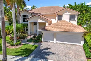 1673 Victoria Pointe Cir, Weston, FL 33327 - Photo 4