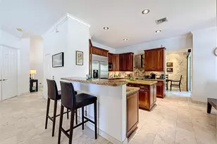 1673 Victoria Pointe Cir, Weston, FL 33327 - Photo 26