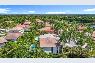 1673  Victoria Pointe Cir, Weston, FL 33327 - Photo 76