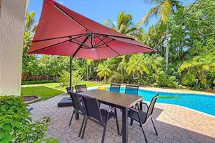 1673 Victoria Pointe Cir, Weston, FL 33327 - Photo 66