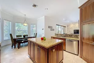 1673 Victoria Pointe Cir, Weston, FL 33327 - Photo 20