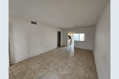 677 NE 24th St, Unit #601, Miami, FL 33137 - Photo 8