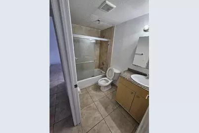 677 NE 24th St, Unit #601, Miami, FL 33137 - Photo 14