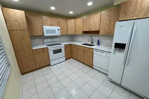 901 Cypress Terrace, Pompano Beach, FL 33069 - Photo 4