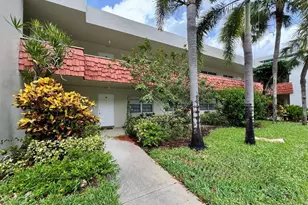 901 Cypress Terrace, Pompano Beach, FL 33069 - Photo 2