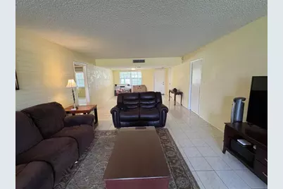 901  Cypress Ter, Unit #103, Pompano Beach, FL 33069 - Photo 14