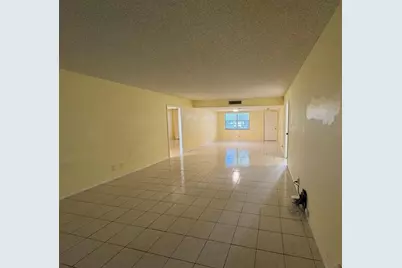 901  Cypress Ter, Unit #103, Pompano Beach, FL 33069 - Photo 10