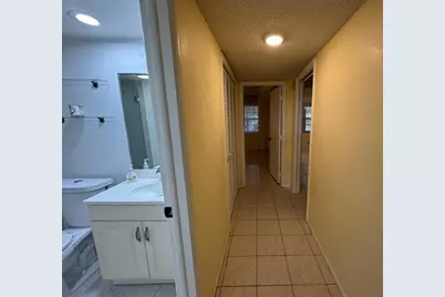 901  Cypress Ter, Unit #103, Pompano Beach, FL 33069 - Photo 24