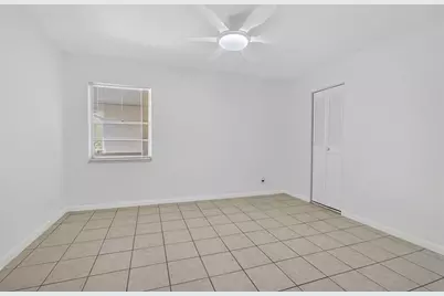 126  Sparrow Dr, Unit #10-B, Royal Palm Beach, FL 33411 - Photo 12