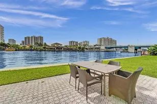 2895 NE 32nd St, Fort Lauderdale, FL 33306 - Photo 14