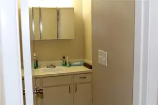 4084 NW 87th Ave, Sunrise, FL 33351 - Photo 8