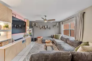 29 Laredo Pl, Davie, FL 33324 - Photo 1