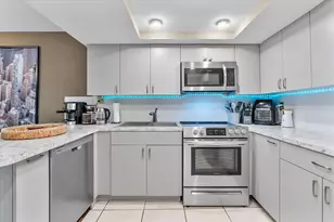 29 Laredo Pl, Davie, FL 33324 - Photo 8