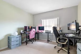 29 Laredo Pl, Davie, FL 33324 - Photo 12