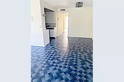 408  Grantham A, Unit #408, Deerfield Beach, FL 33442 - Photo 2