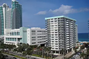 3800 S Ocean Dr, Hollywood, FL 33019 - Photo 16