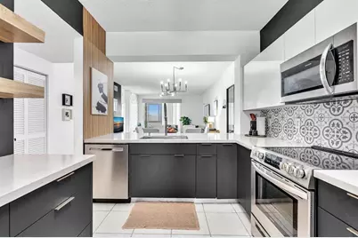 7775  Southampton Ter, Unit #405, Tamarac, FL 33321 - Photo 4