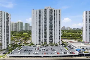 3675 N Country Club Dr, Aventura, FL 33180 - Photo 1