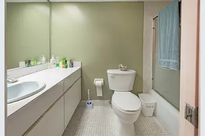 3051 N Course Dr, Unit #211, Pompano Beach, FL 33069 - Photo 14