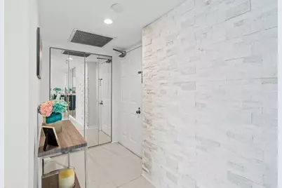 5600 N Flagler Dr, Unit #2004, West Palm Beach, FL 33407 - Photo 4