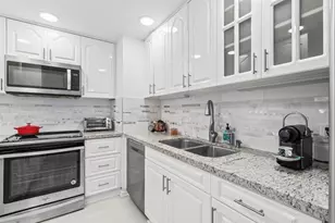 5600 N Flagler Dr, West Palm Beach, FL 33407 - Photo 8