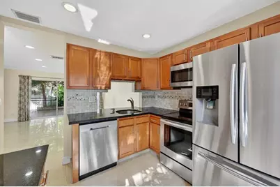 3007 NW 5th Ter, Pompano Beach, FL 33064 - Photo 8