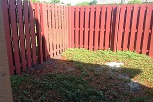 10527 NW 8th St, Pembroke Pines, FL 33026 - Photo 16