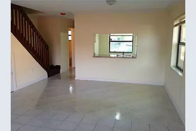 10527 NW 8th St, Unit #10527, Pembroke Pines, FL 33026 - Photo 6