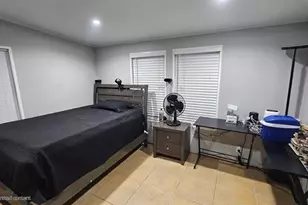 5859 SW 29th Ave, Fort Lauderdale, FL 33312 - Photo 6