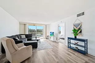 1050 Hillsboro Mile, Hillsboro Beach, FL 33062 - Photo 6