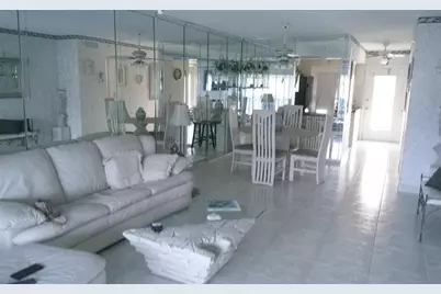 460  Paradise Isle Blvd, Unit #301, Hallandale Beach, FL 33009 - Photo 2