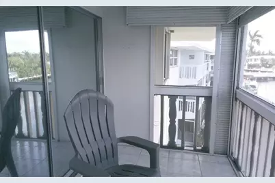 460  Paradise Isle Blvd, Unit #301, Hallandale Beach, FL 33009 - Photo 8