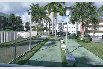 460  Paradise Isle Blvd, Unit #301, Hallandale Beach, FL 33009 - Photo 16