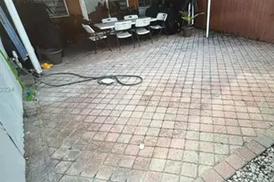 11821 SW 18th St, Miami, FL 33175 - Photo 30