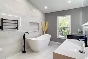 7501 Red Bay Pl, Coral Springs, FL 33065 - Photo 2