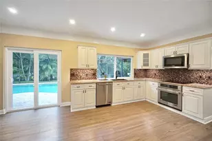 7501 Red Bay Pl, Coral Springs, FL 33065 - Photo 8