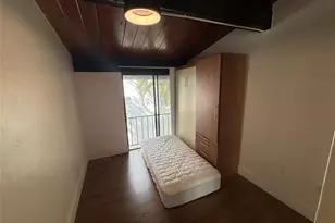 19428 NE 26th Ave, Miami, FL 33180 - Photo 48