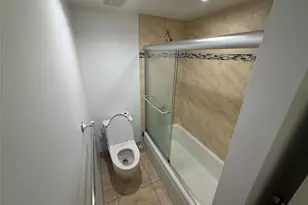 19428 NE 26th Ave, Miami, FL 33180 - Photo 42