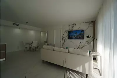 6941  Carlyle Ave, Unit #4C, Miami Beach, FL 33141 - Photo 30