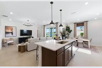 10653 NW Suncrest Loop, Port Saint Lucie, FL 34987 - Photo 10