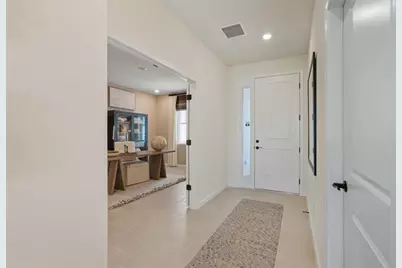 10653 NW Suncrest Loop, Port Saint Lucie, FL 34987 - Photo 16