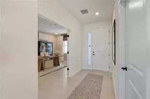 10653 NW Suncrest Loop, Port Saint Lucie, FL 34987 - Photo 16