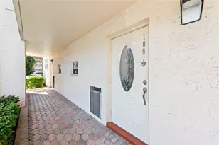 9420 S Hollybrook Lake Dr, Pembroke Pines, FL 33025 - Photo 22