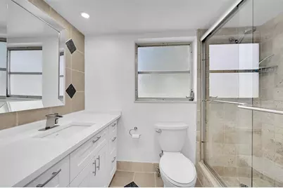 2801 N Palm Aire Dr, Unit #201, Pompano Beach, FL 33069 - Photo 20