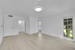 2801 N Palm Aire Dr, Pompano Beach, FL 33069 - Photo 18