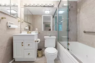 3028 Cambridge B, Deerfield Beach, FL 33442 - Photo 20