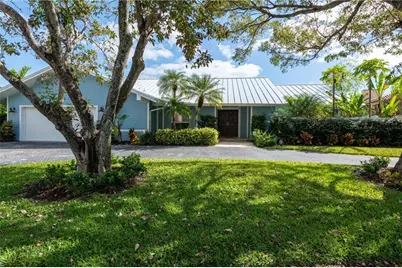 2711  Boone Dr, Delray Beach, FL 33483 - Photo 4