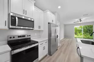 1605 Celebration Dr, Fort Pierce, FL 34947 - Photo 4